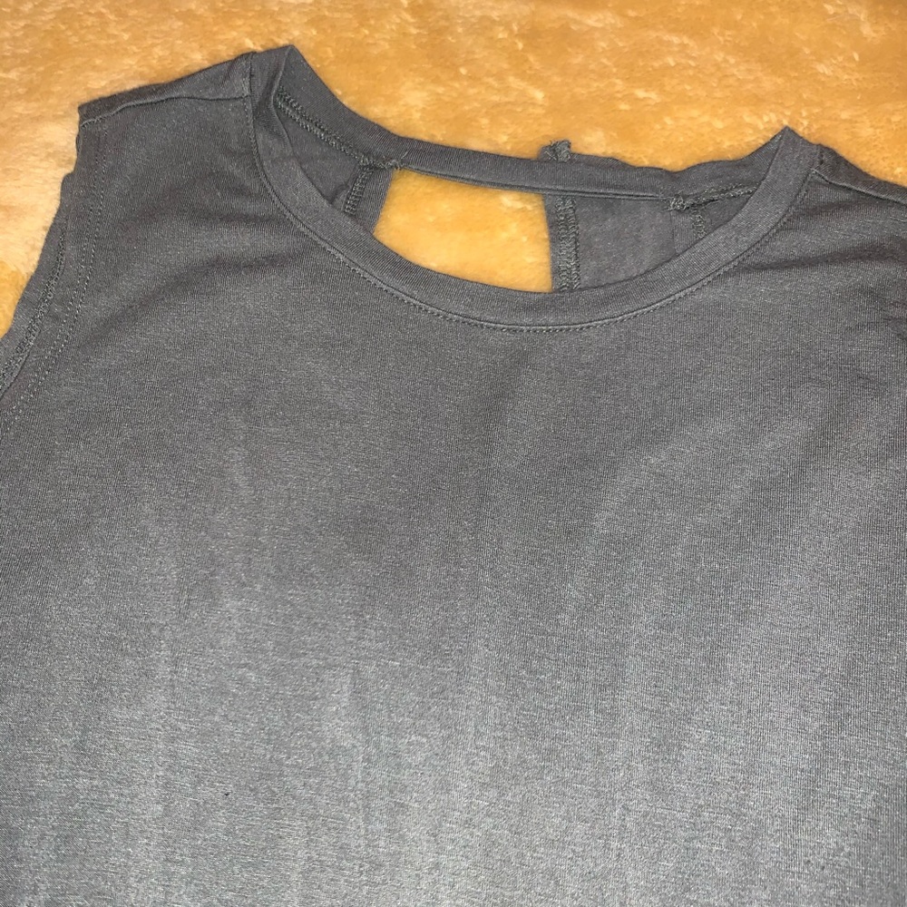 Tank top.